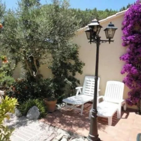 Apartment Ayguades